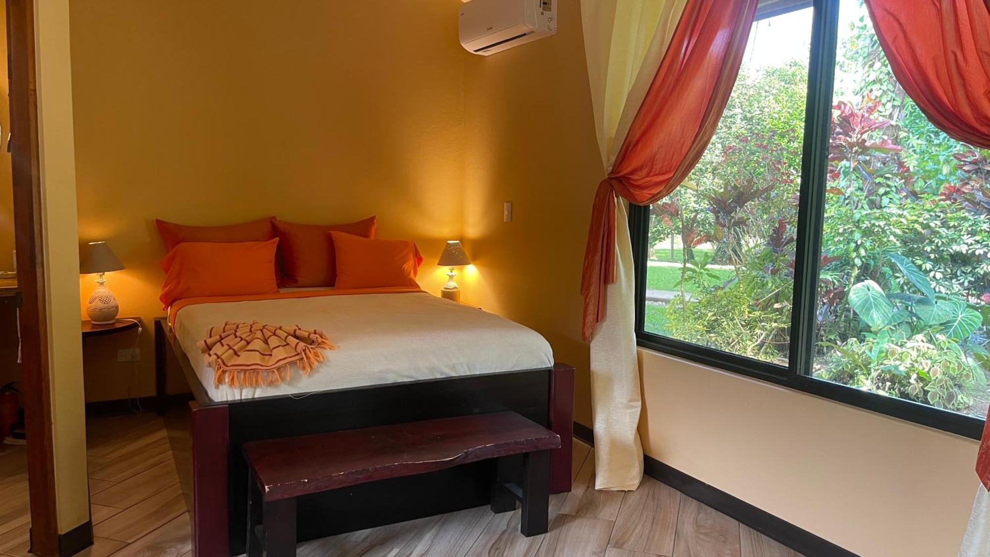 Mei Tai Cacao Lodge Бихагуа Екстериор снимка